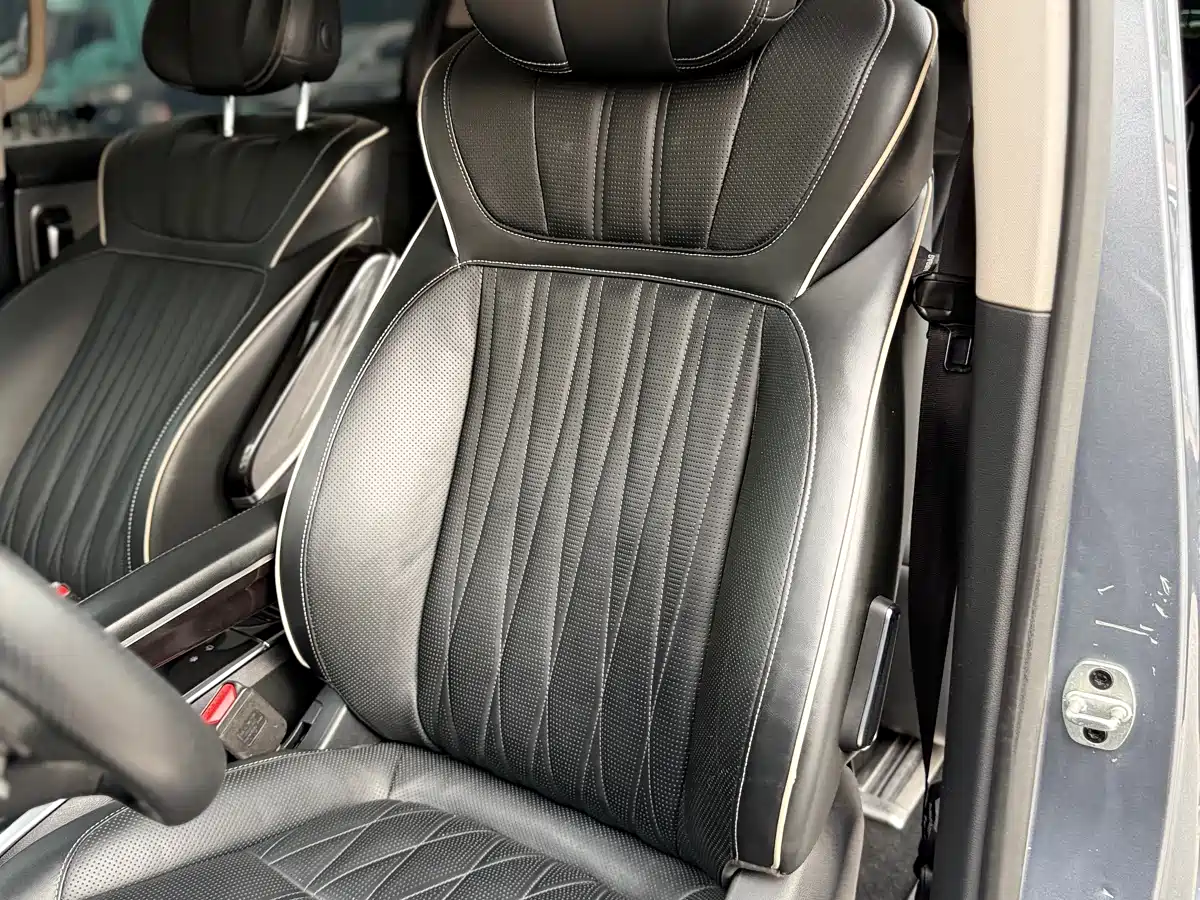 Roewe iMAX8 2021 400TGI Supreme Series Landmaster фото 25