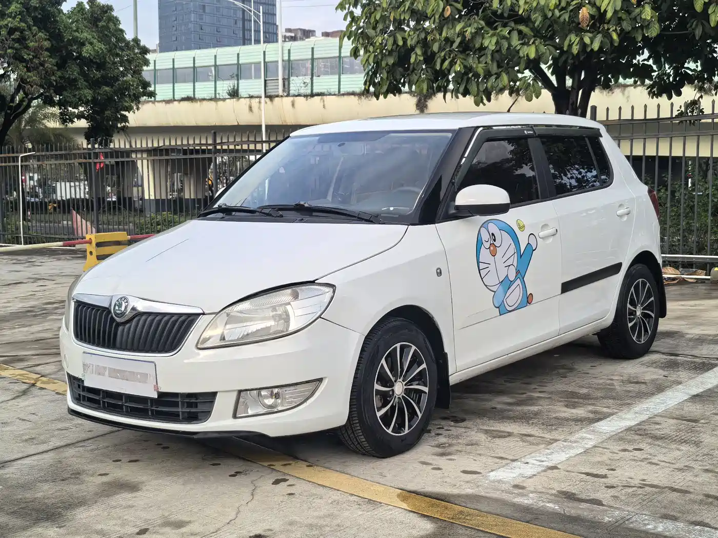 Škoda Fabia 2012 1.4L Automatic Crystal Edition