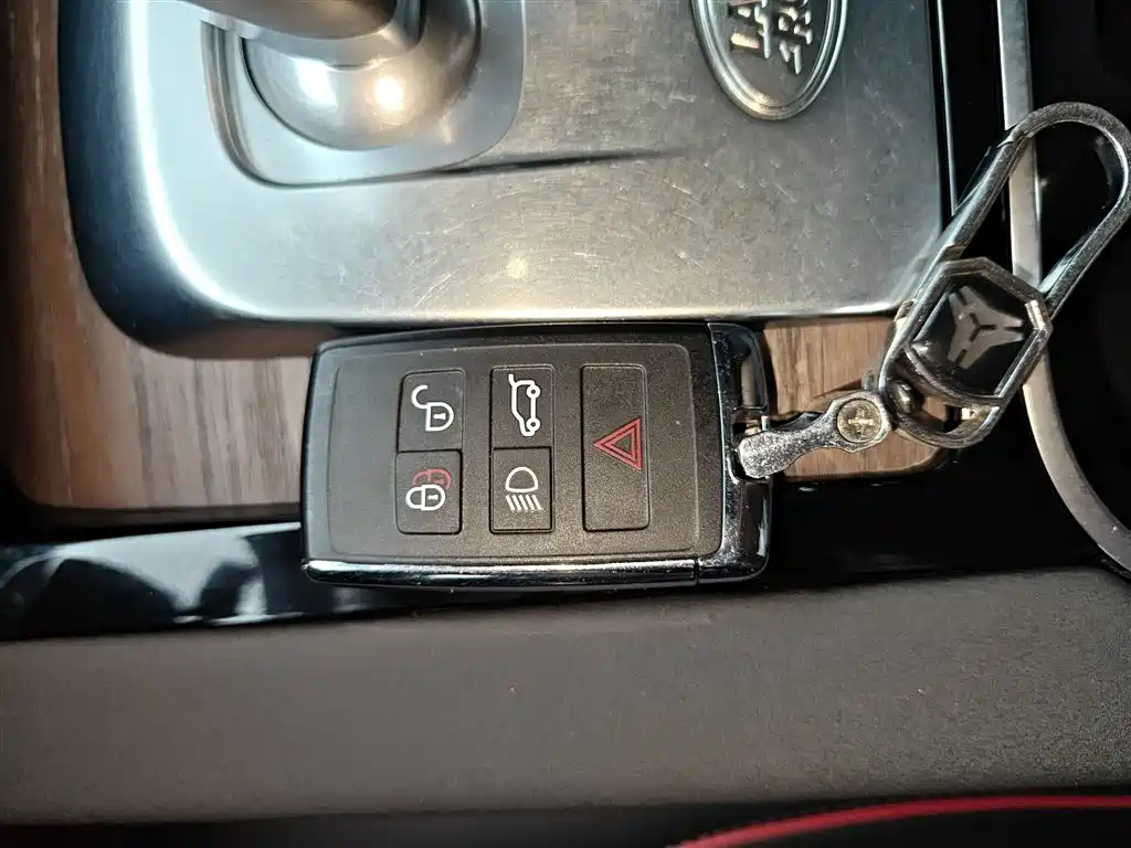 Land Rover Discovery Sport 2022 Model Facelift 249PS R-Dynamic S Performance Edition 5-seater фото 9