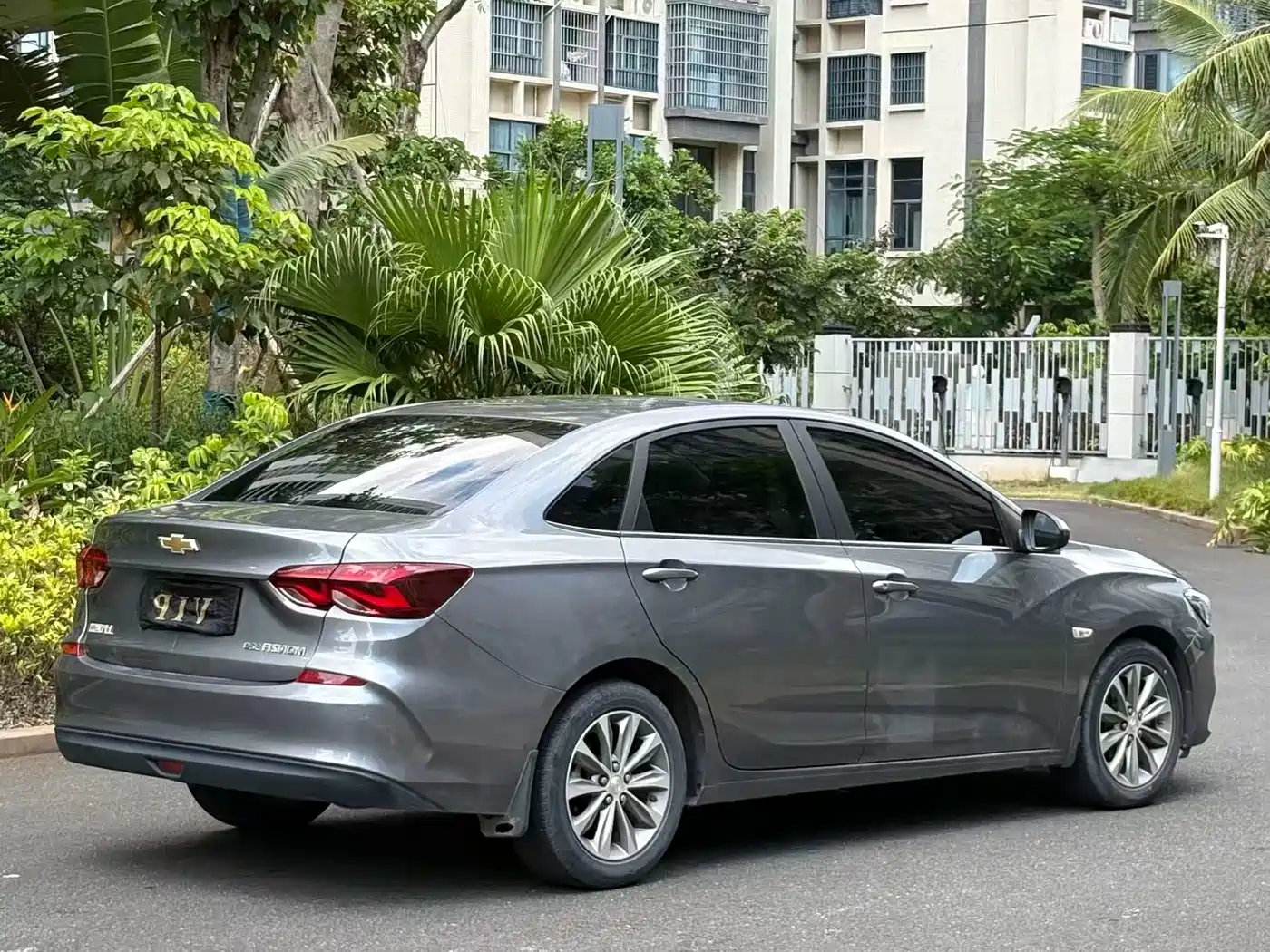 CHEVROLET CRUZE