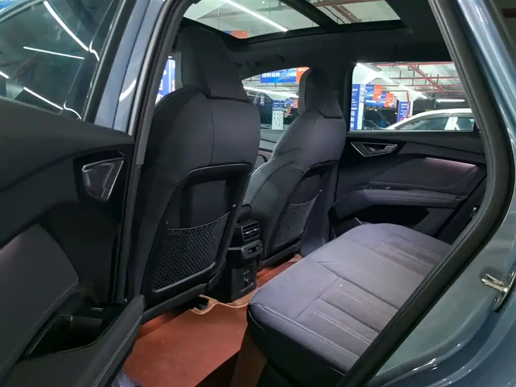 Audi Q4 e-tron 2023 40 e-tron Pioneer Edition фото 17