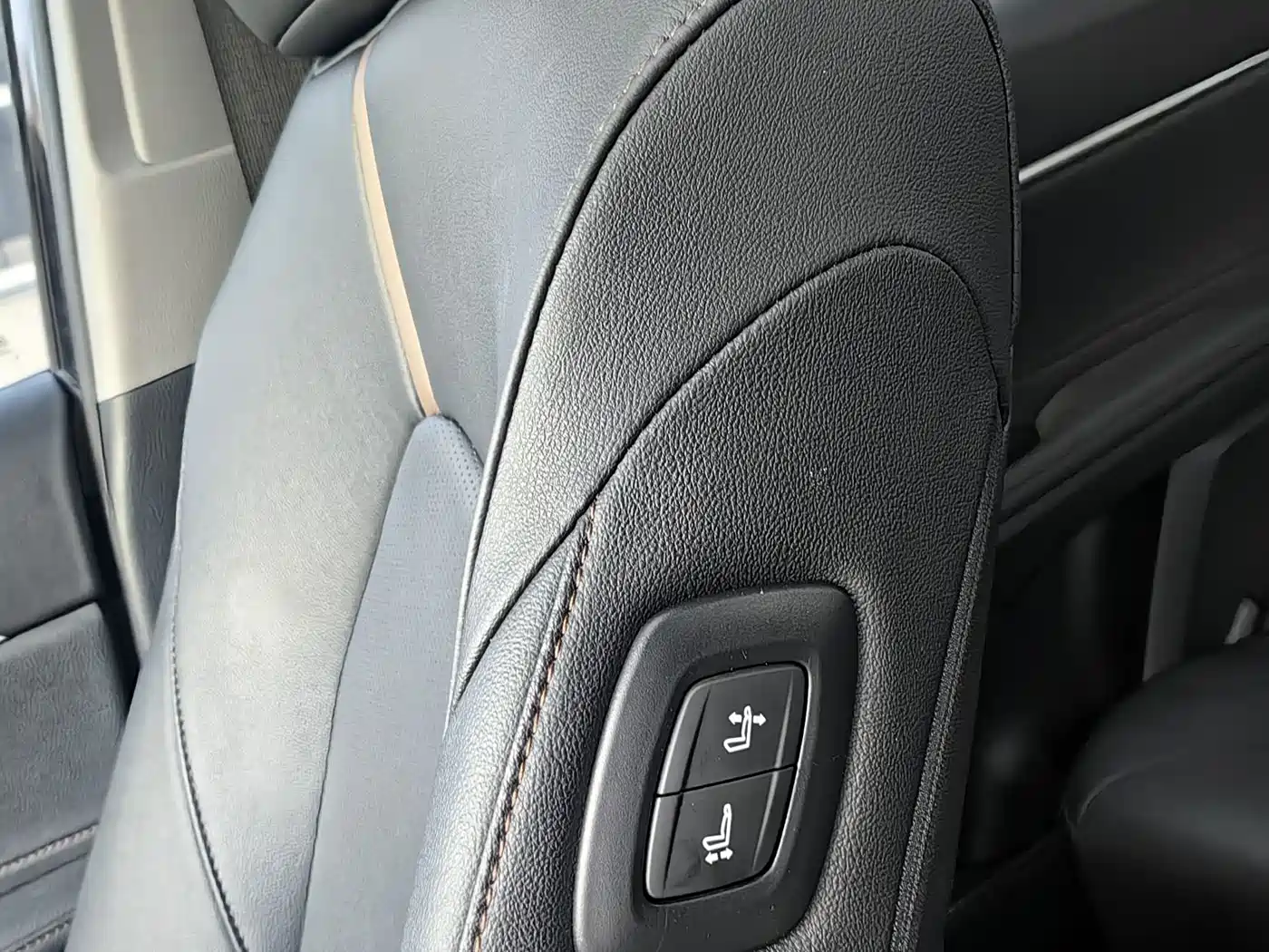 Toyota Camry 2022 2.0GVP Leading Edition фото 11