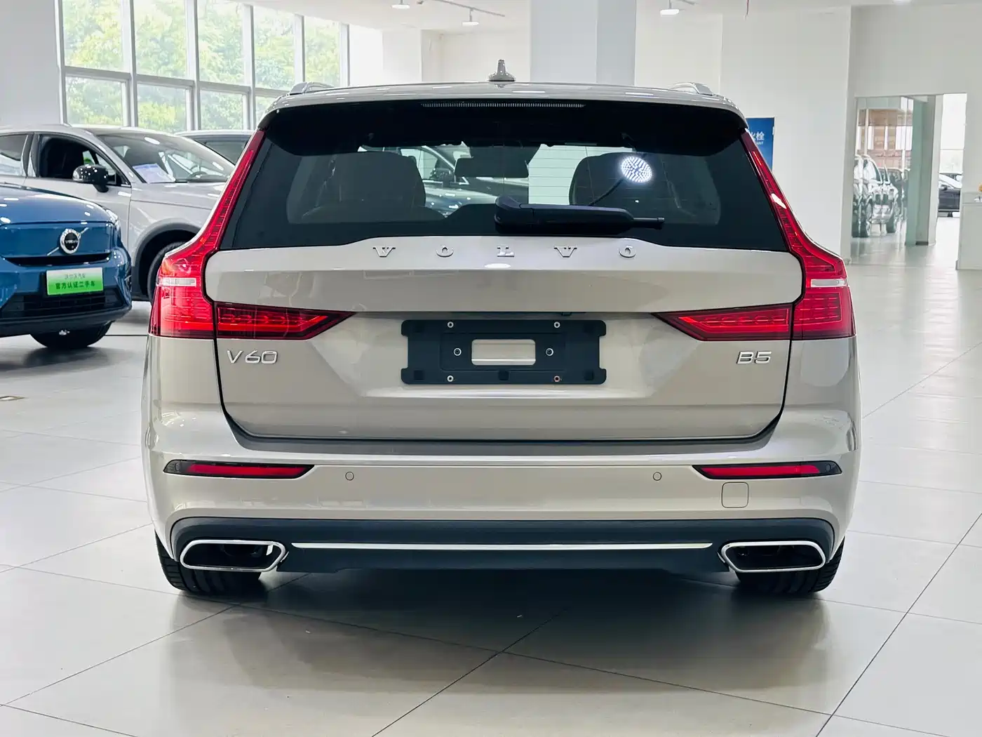 Volvo V60 2021 B5 Zhiyuan Luxury Edition фото 6
