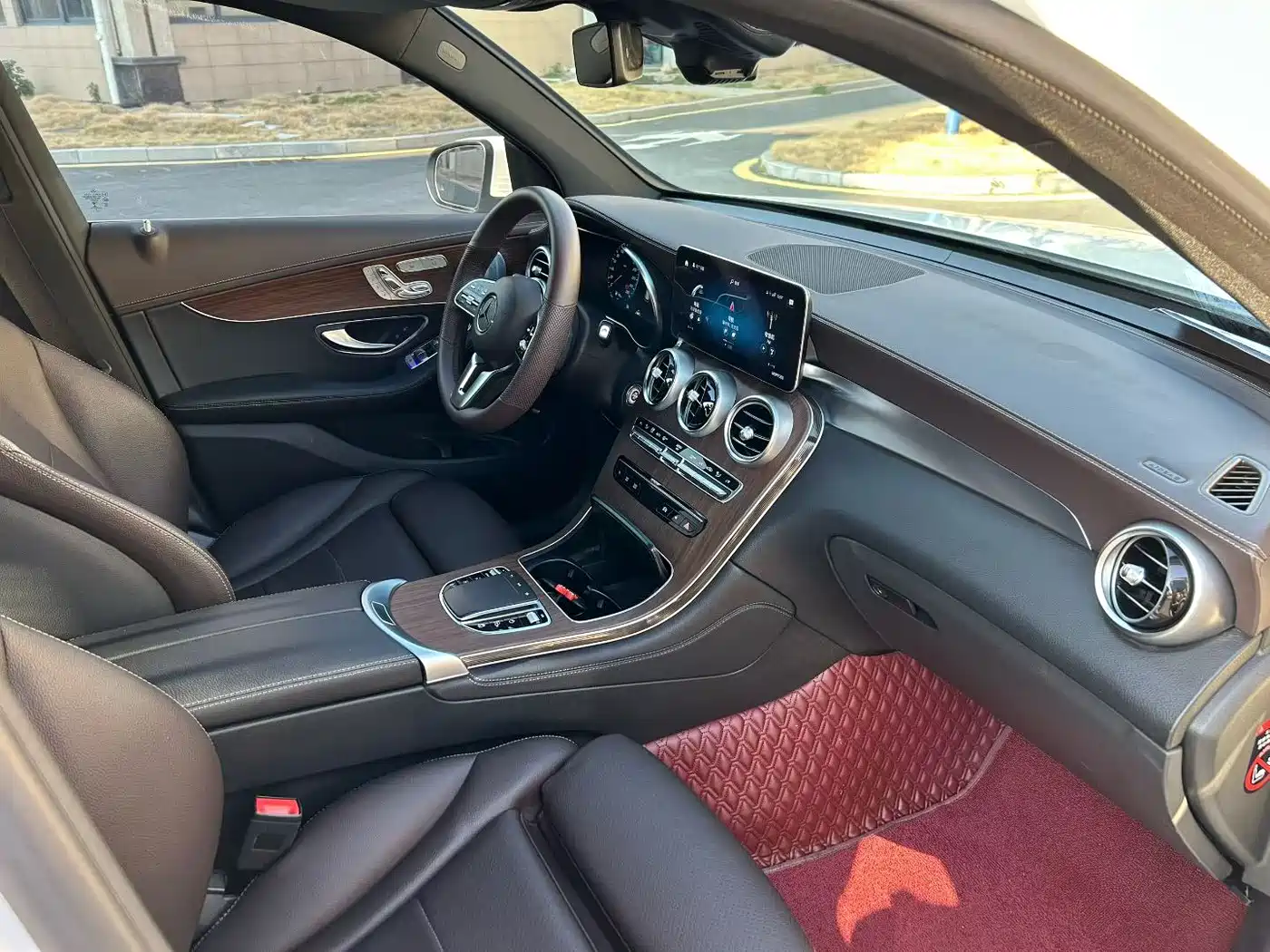 Mercedes-Benz GLC 2021 GLC 300 L 4MATIC Sporty фото 7