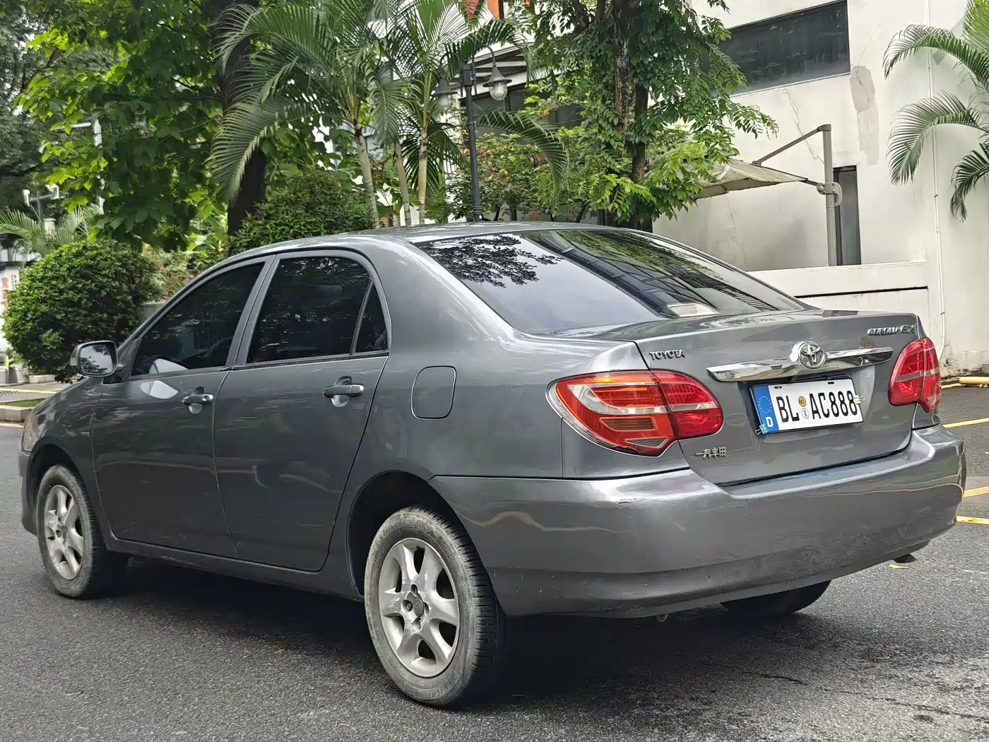 Toyota Corolla 2013 1.6L Automatic Luxury фото 22