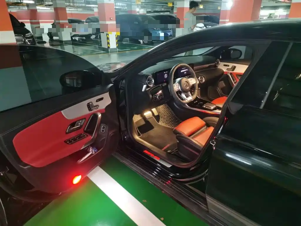 MERCEDES-BENZ CLA AMG