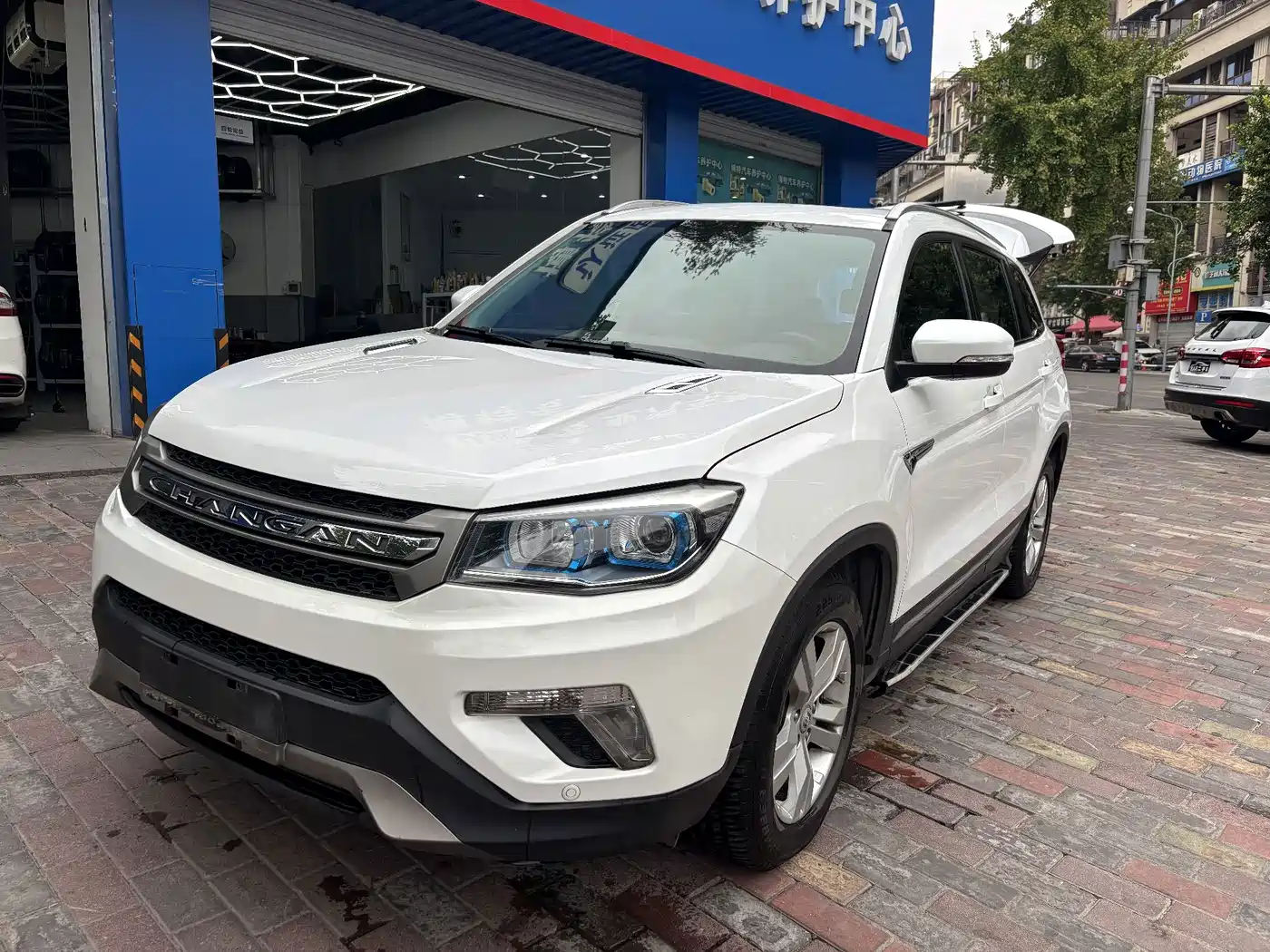 Фото 6 - Changan CS75