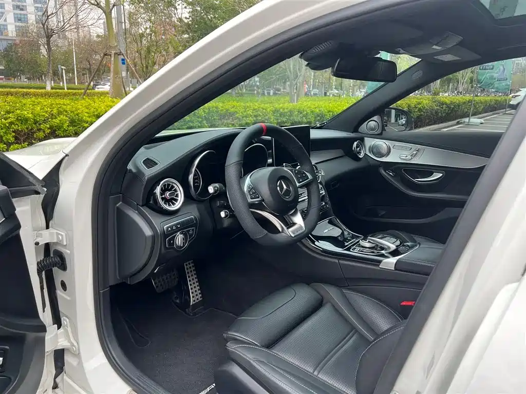 Mercedes-Benz C-Class AMG 2017 AMG C 63 фото 6