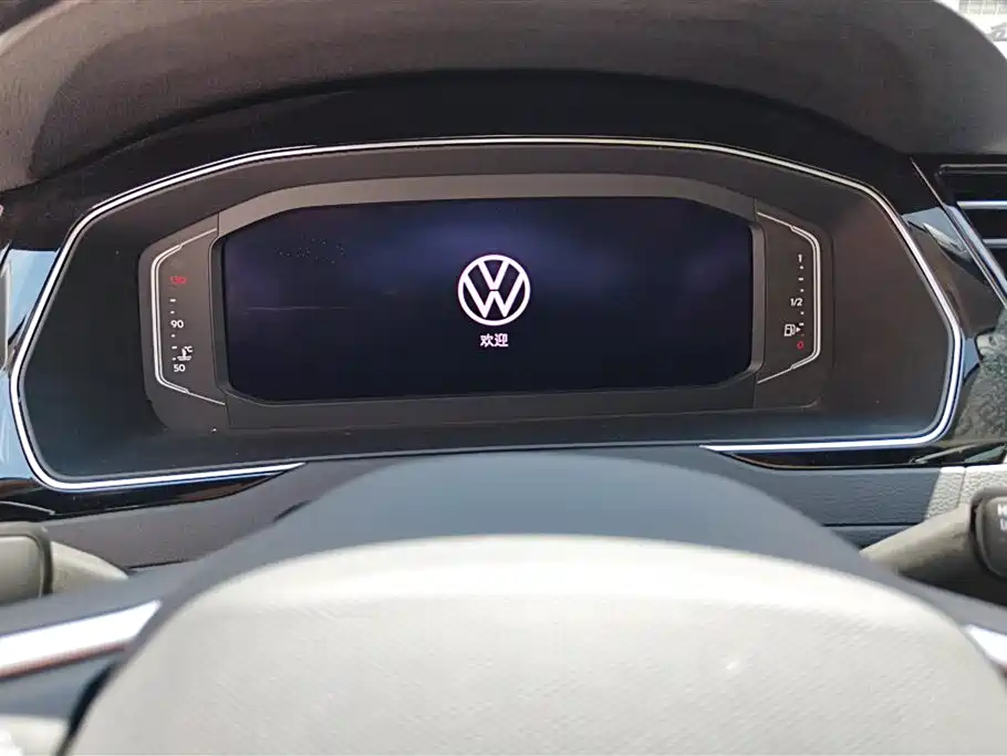Volkswagen Magotan 2021 330TSI DSG 30th Anniversary Edition фото 14