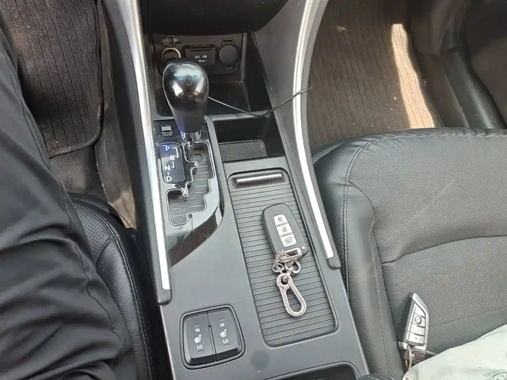 Hyundai Sonata 2014 2.4L Automatic Luxury Edition China IV фото 14