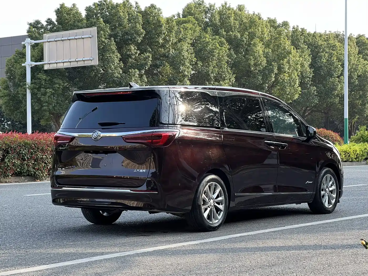 Buick GL8 2022 Facelift Avenir Avia Six-Seater Virtue Edition фото 22