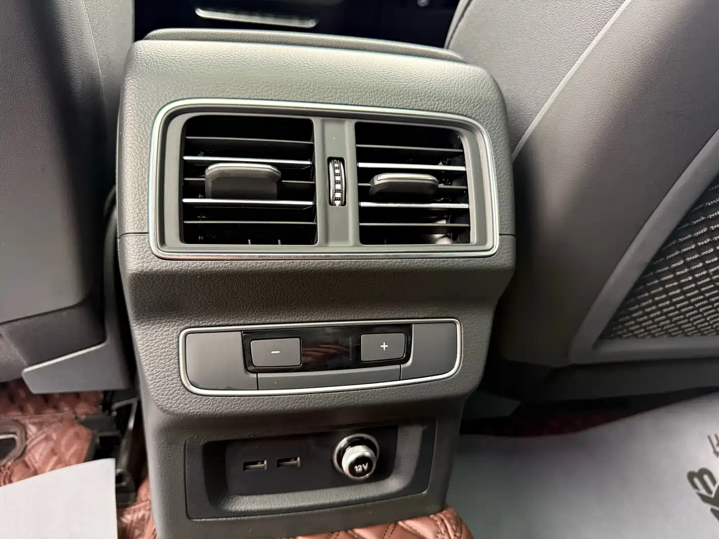 Audi Q5L Sportback 2024 2023 40 TFSI Luxury Style
