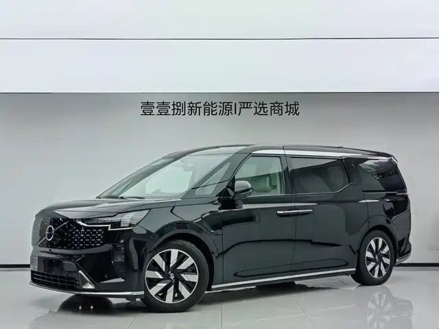  Volvo Volvo EM90 2025 Ultra Six-Seater