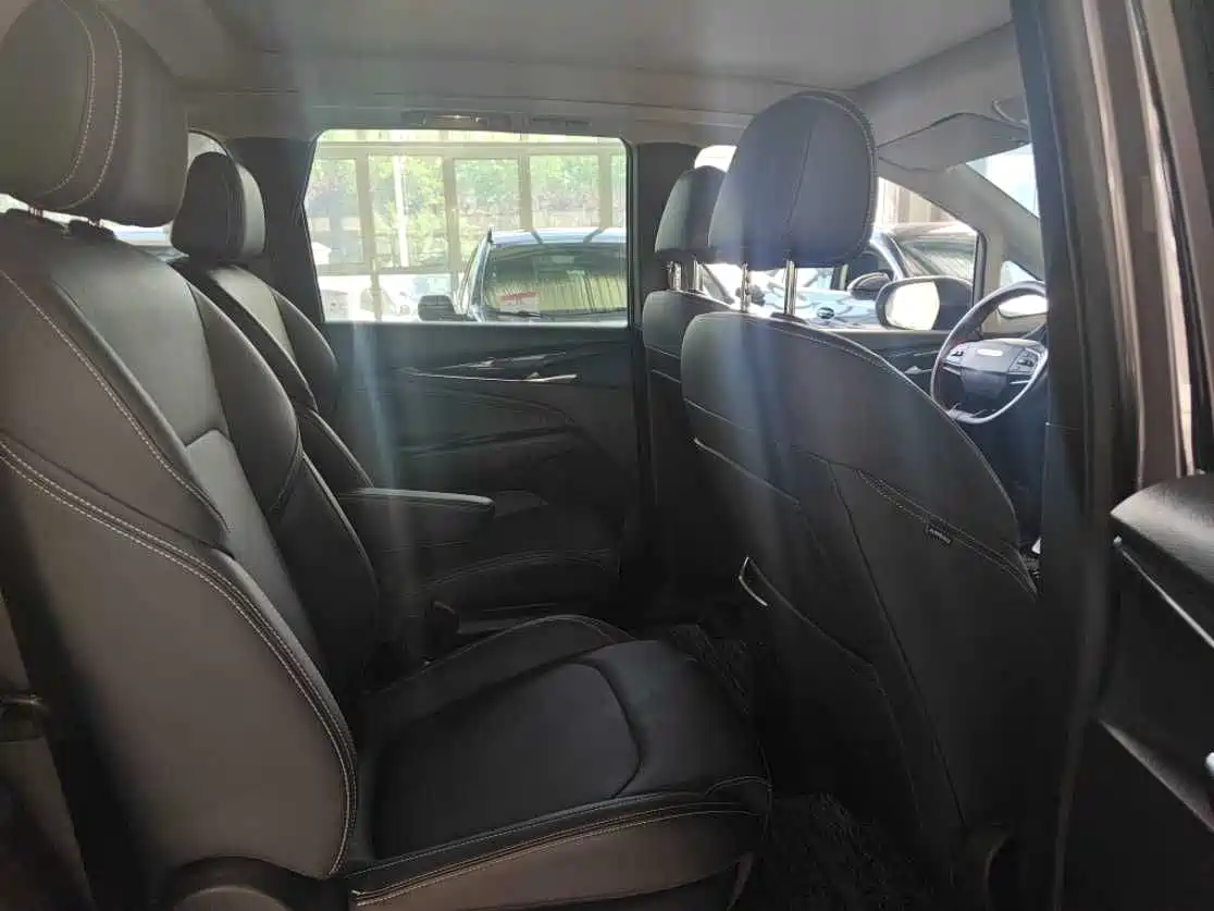 SAIC Maxus Maxus G50 2019 1.5T Automatic Luxury Edition China V фото 8
