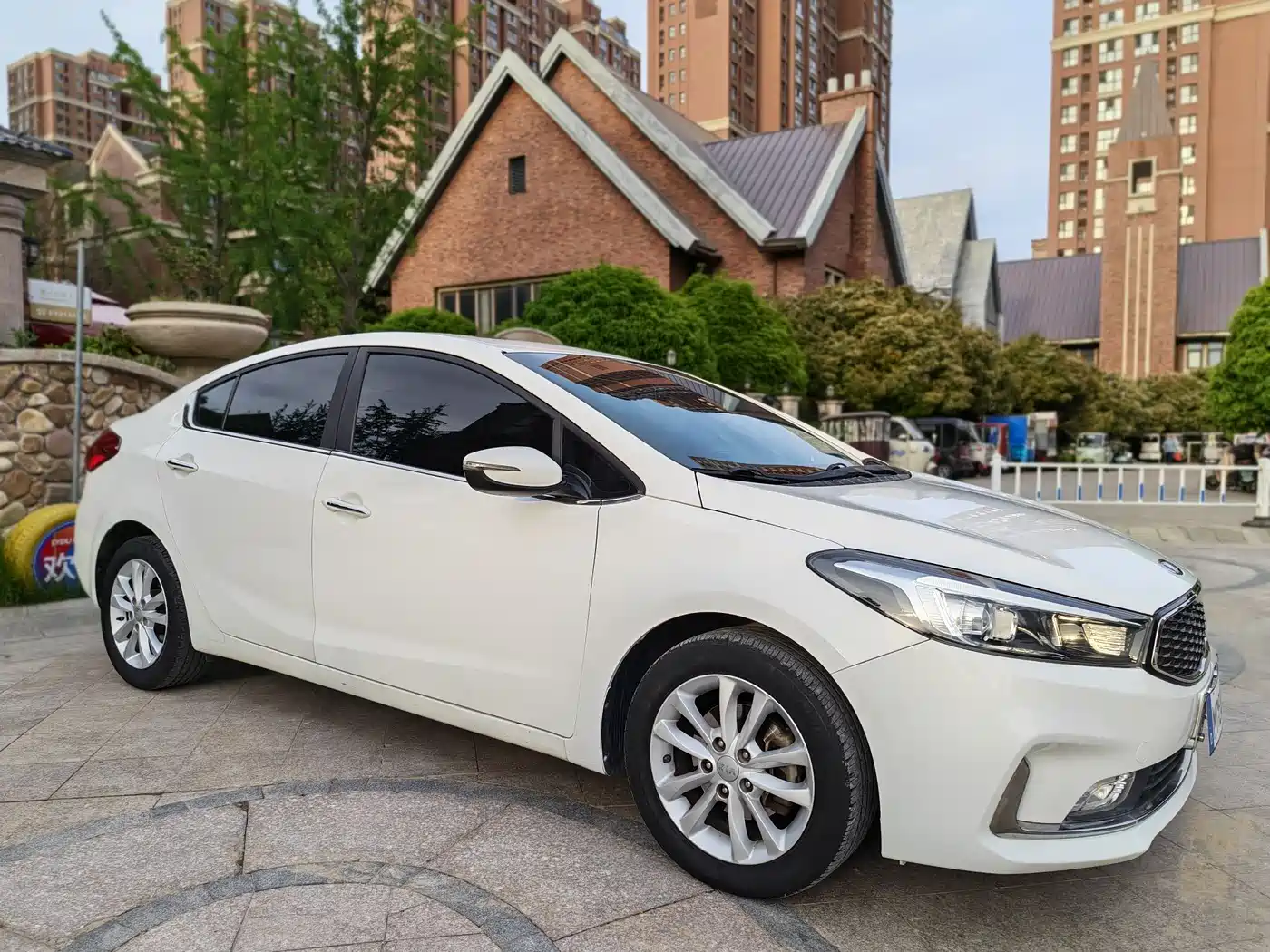Kia K3 2016 1.6L Automatic GLS фото 3