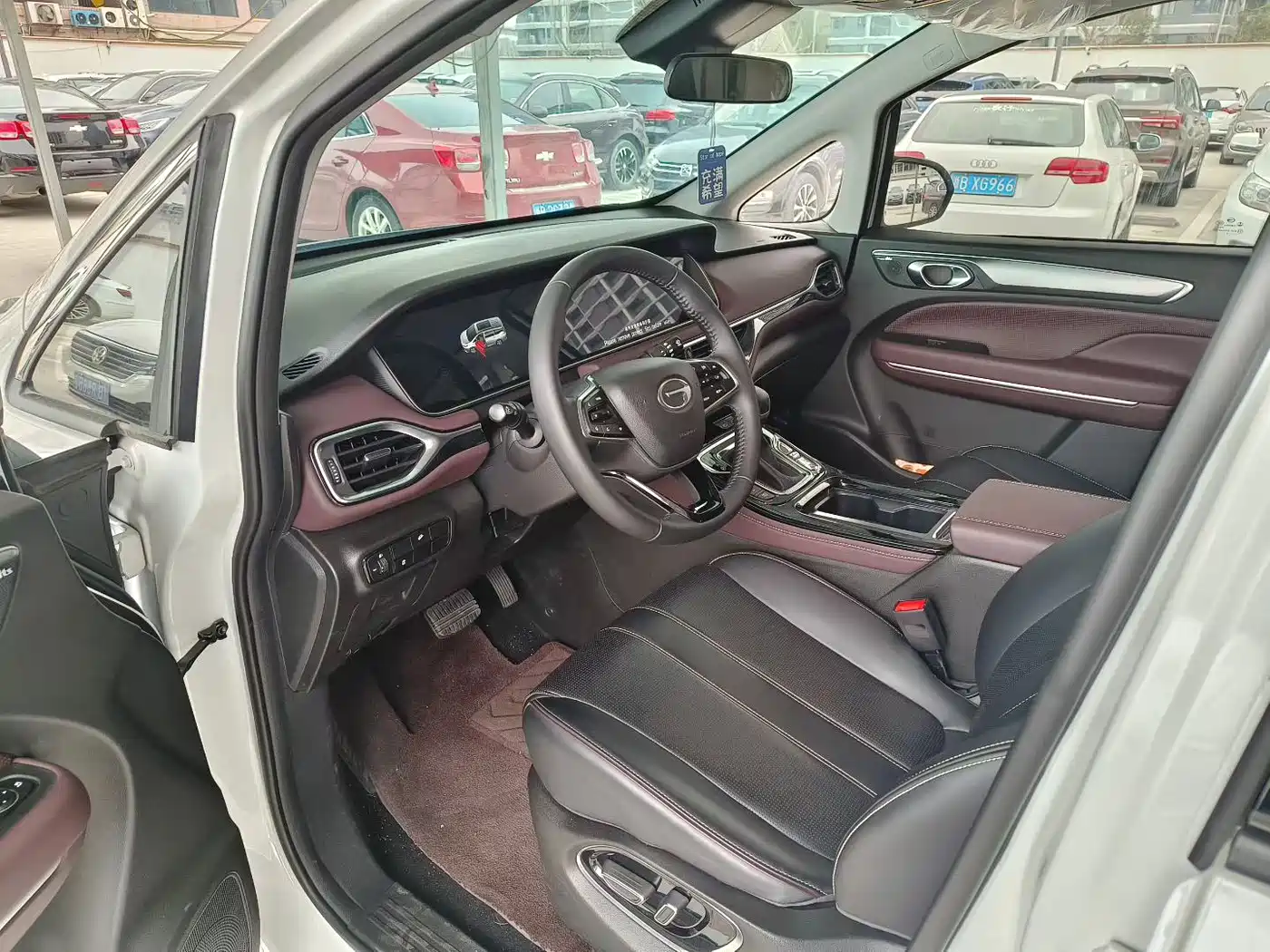 GAC Trumpchi Trumpchi M6 2023 PRO 270T DCT Luxury Edition фото 4