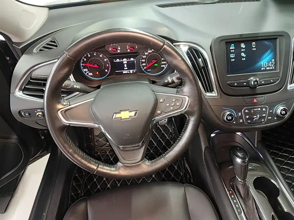 Chevrolet Malibu XL 2017 1.5T Auto Sport Edition фото 11