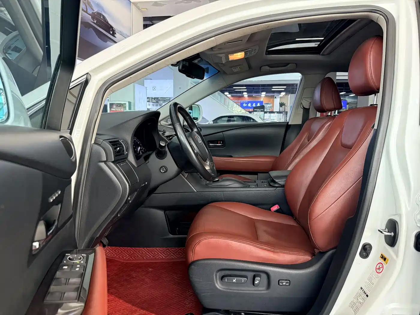 Lexus RX Classic 2013 Model 270 Luxury фото 5