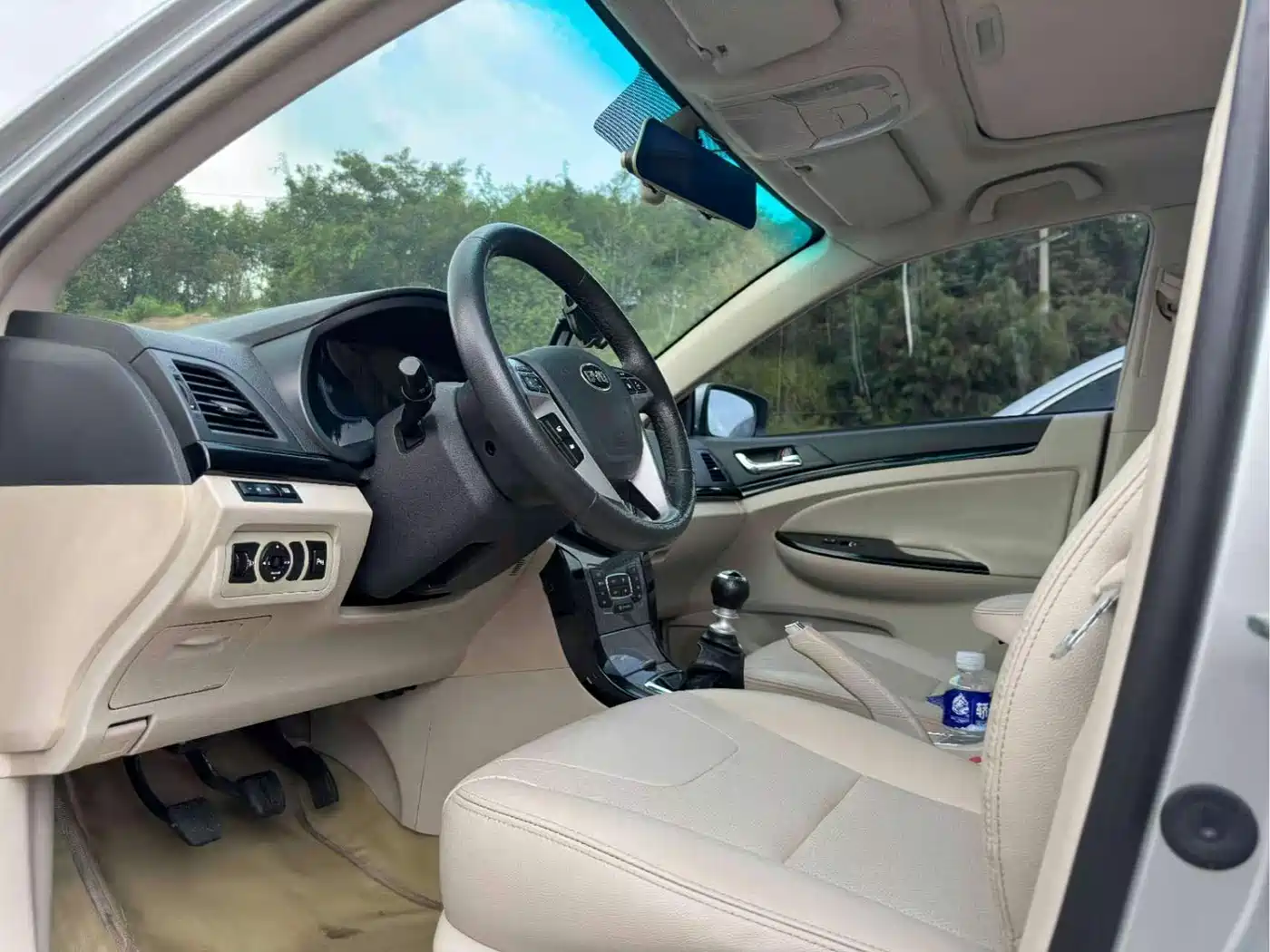 BYD Surui 2013 1.5TI Manual Premium фото 6