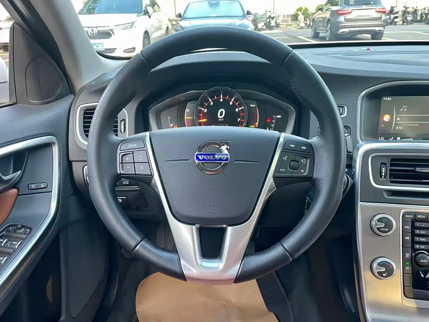 Фото 18 - Volvo S60