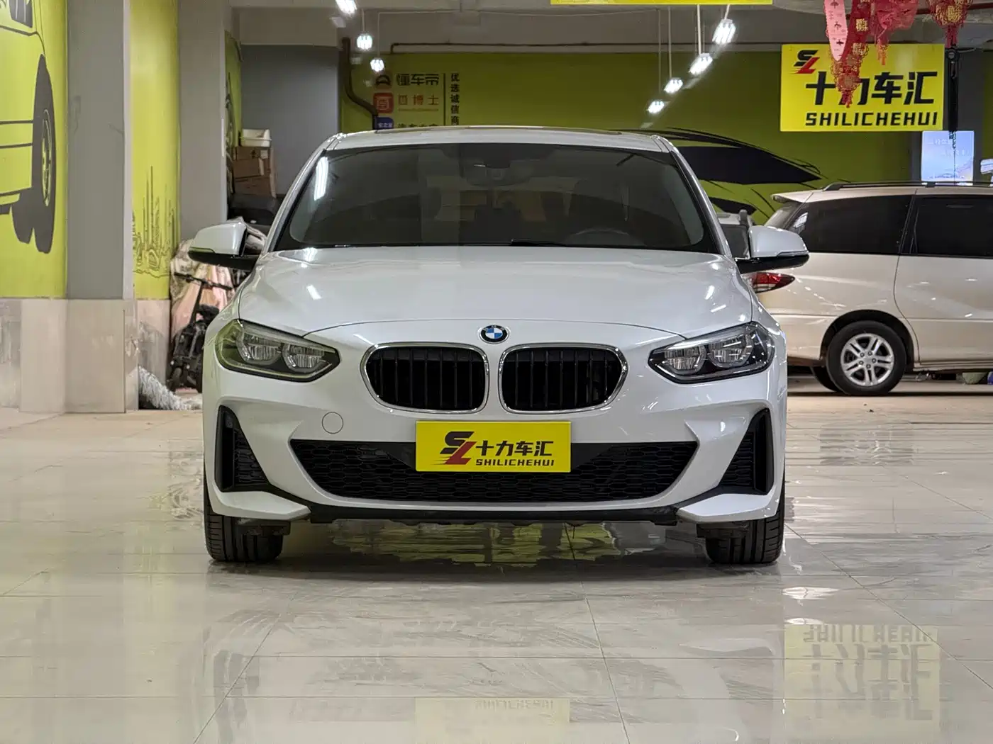 BMW 1 Series 2019 118i M Sport Package фото 2