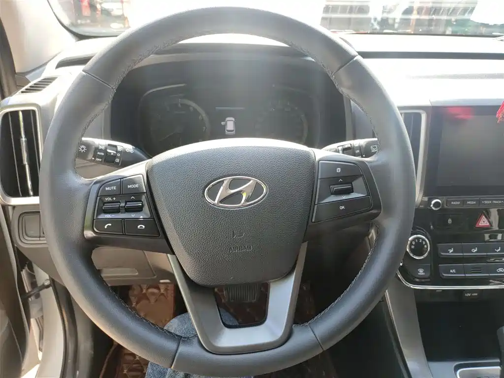 Hyundai Beijing Hyundai ix35 2018 2.0L Automatic 2WD Zhiyong·Enjoyment Edition фото 3