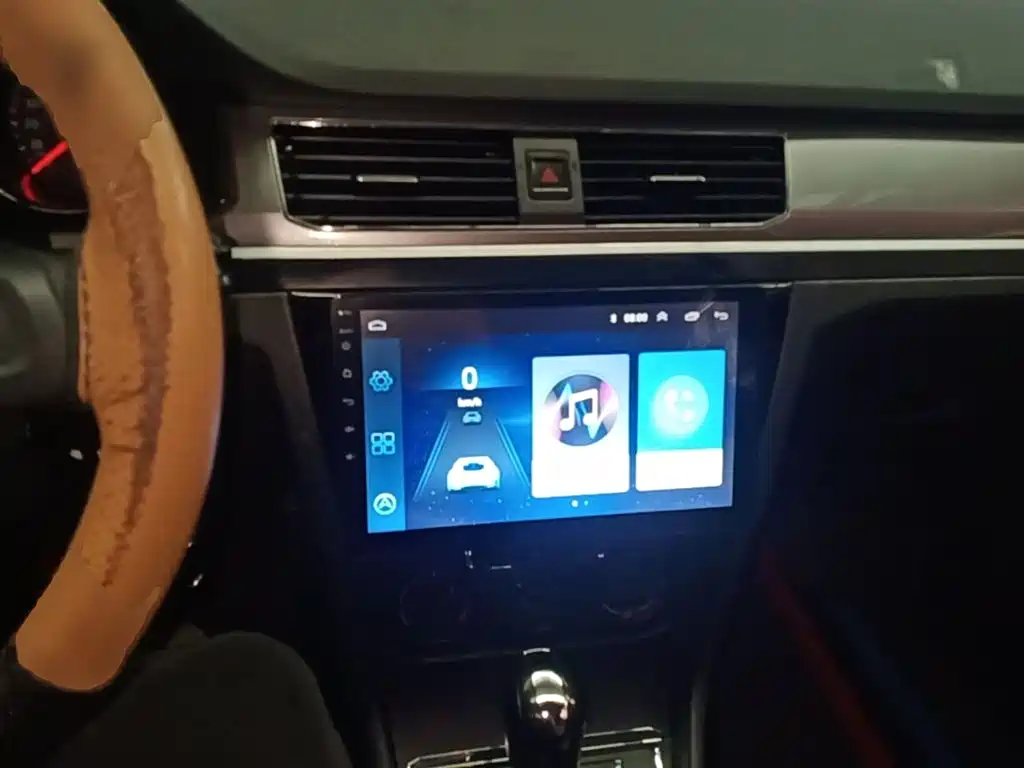 Volkswagen Bora 2018 1.5L Automatic Fashion фото 10