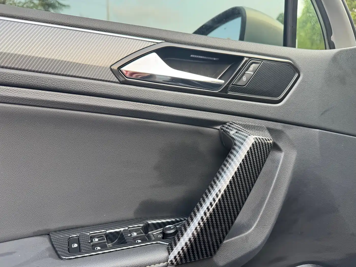 Volkswagen Tiguan L 2021 380TSI Automatic 4WD R-Line Premium 7-seater фото 11