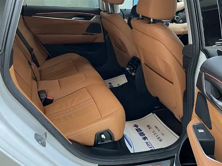 BMW 6 Series GT 2018 630i Luxury Design Package фото 18