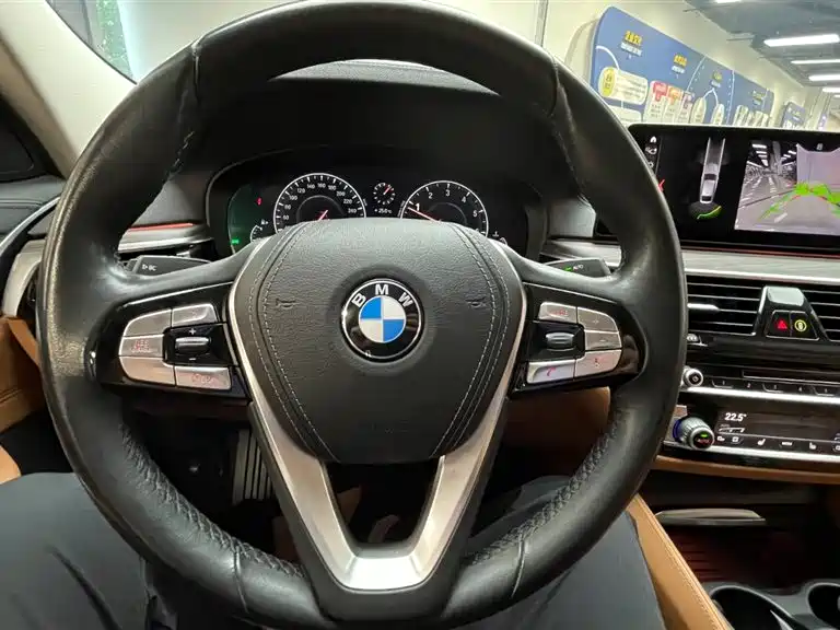BMW 6 Series GT 2018 630i Luxury Design Package фото 10