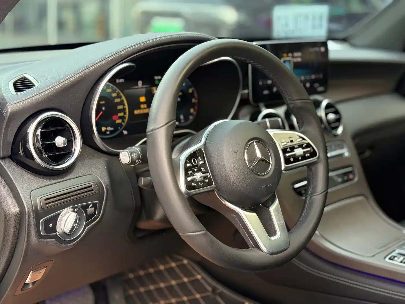 Mercedes-Benz GLC Coupe 2021 GLC 260 4MATIC Coupe SUV фото 9
