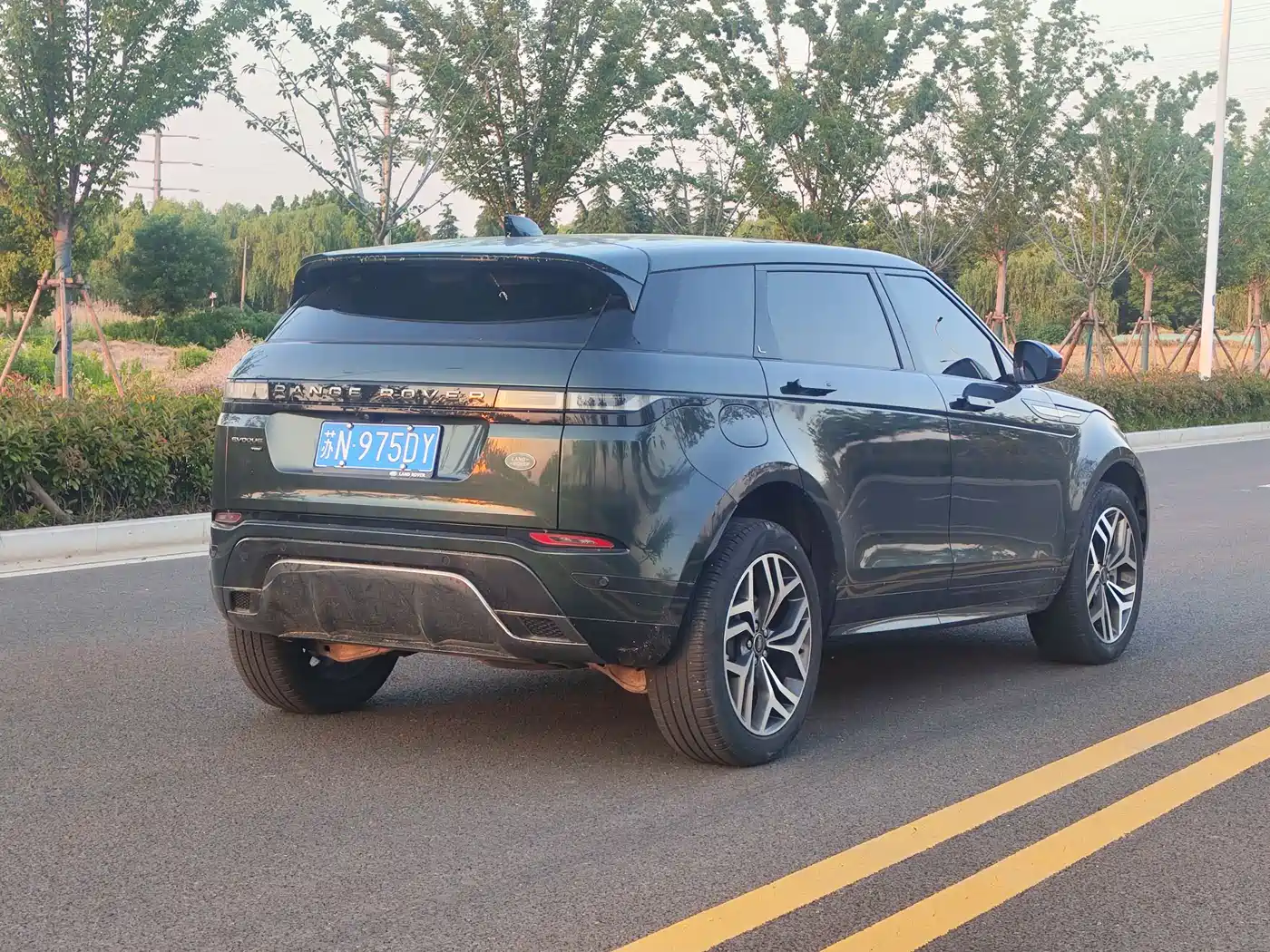 Land Rover Range Rover Evoque 2022 Facelift Range Rover Evoque L 249PS R-Dynamic Luxury фото 4