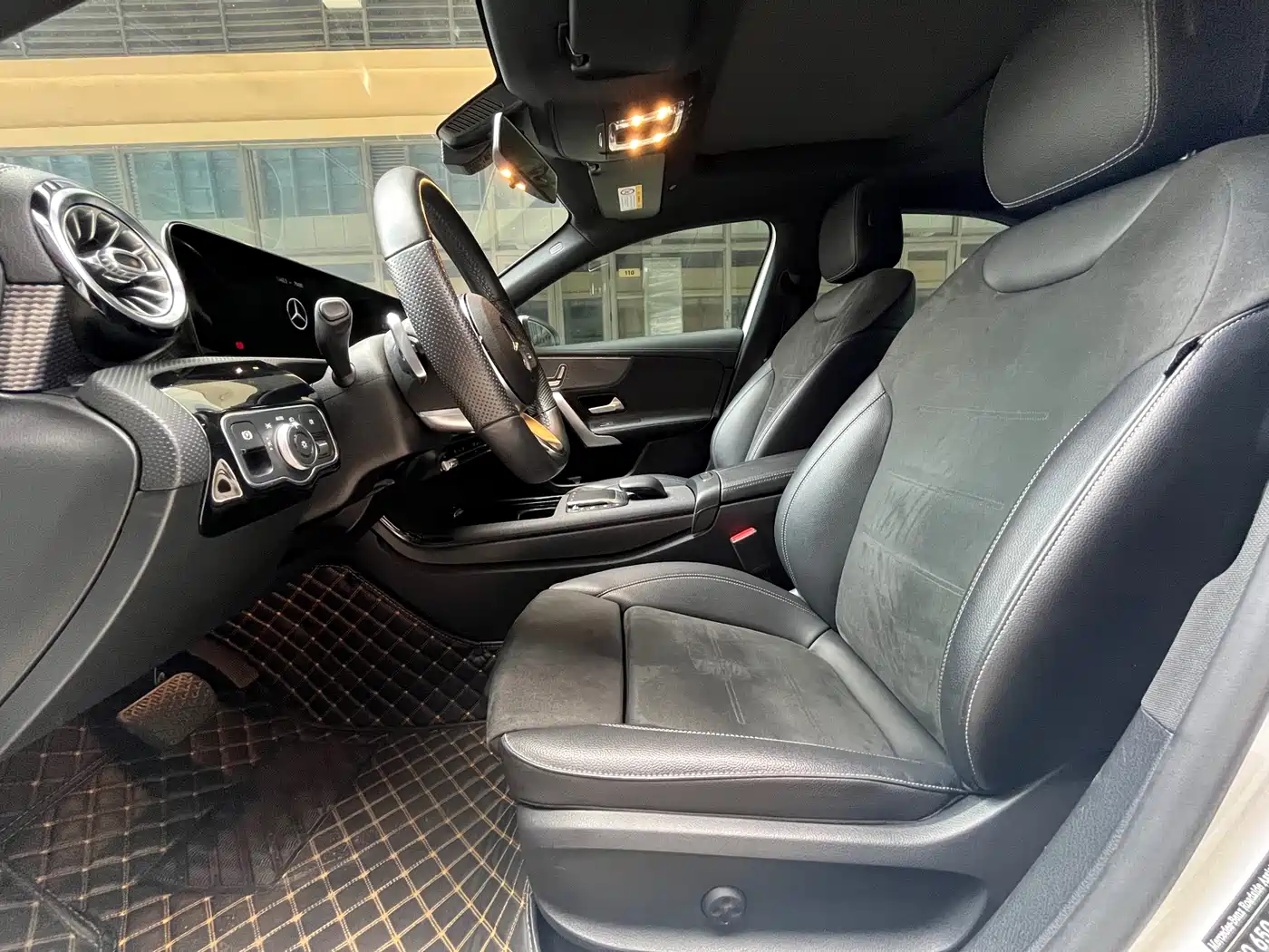 Mercedes-Benz A-Class 2021 A 200 L Sport Sedan Fashion Edition фото 11