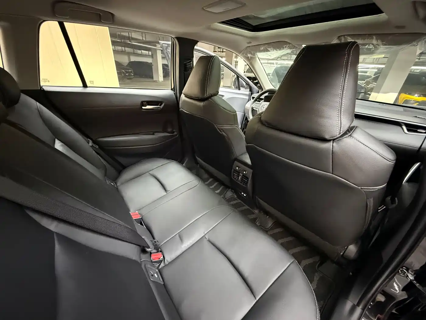 Toyota Corolla Cross 2022 2.0L Premium Edition фото 21