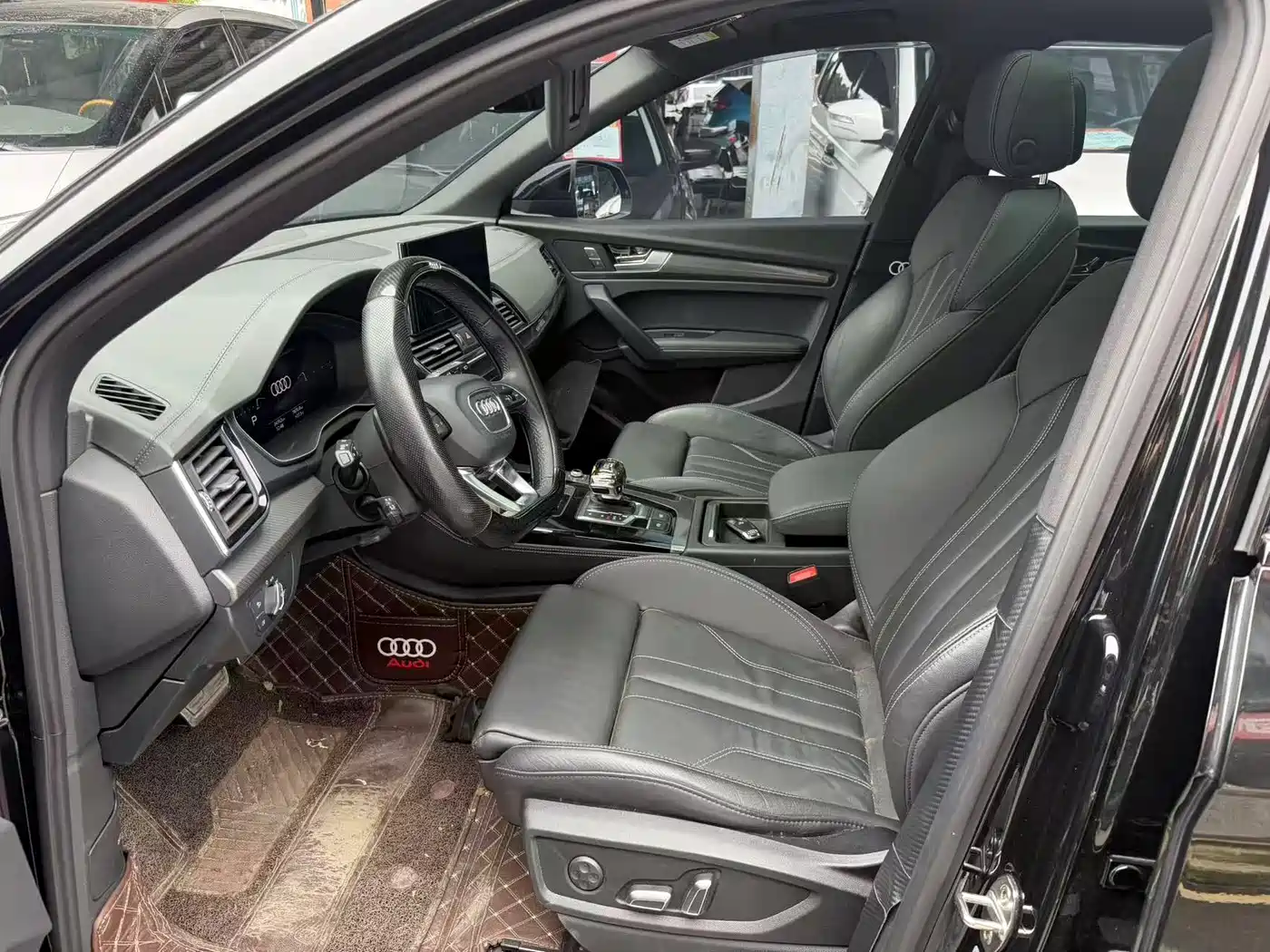 Audi Q5L 2023 40T Luxury Dynamic фото 6