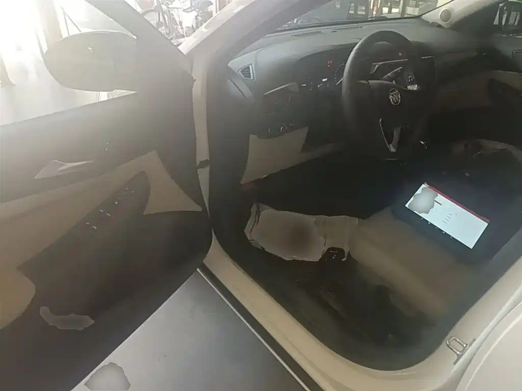 Buick Excelle 2018 15N CVT Elite фото 16