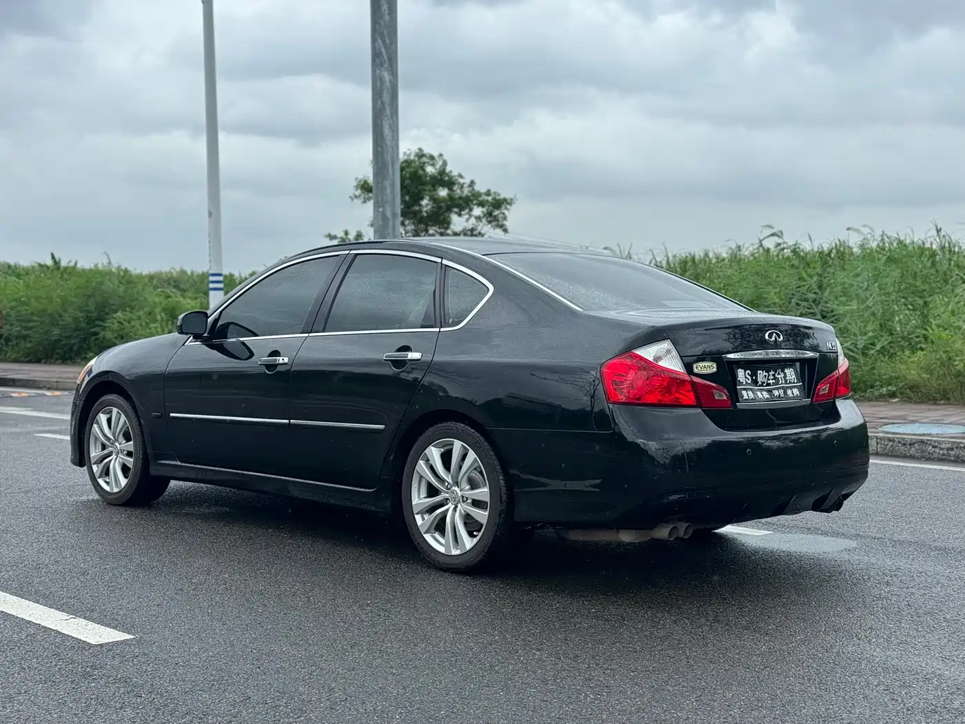 Infiniti M Series 2009 2008 M35 Premium Edition