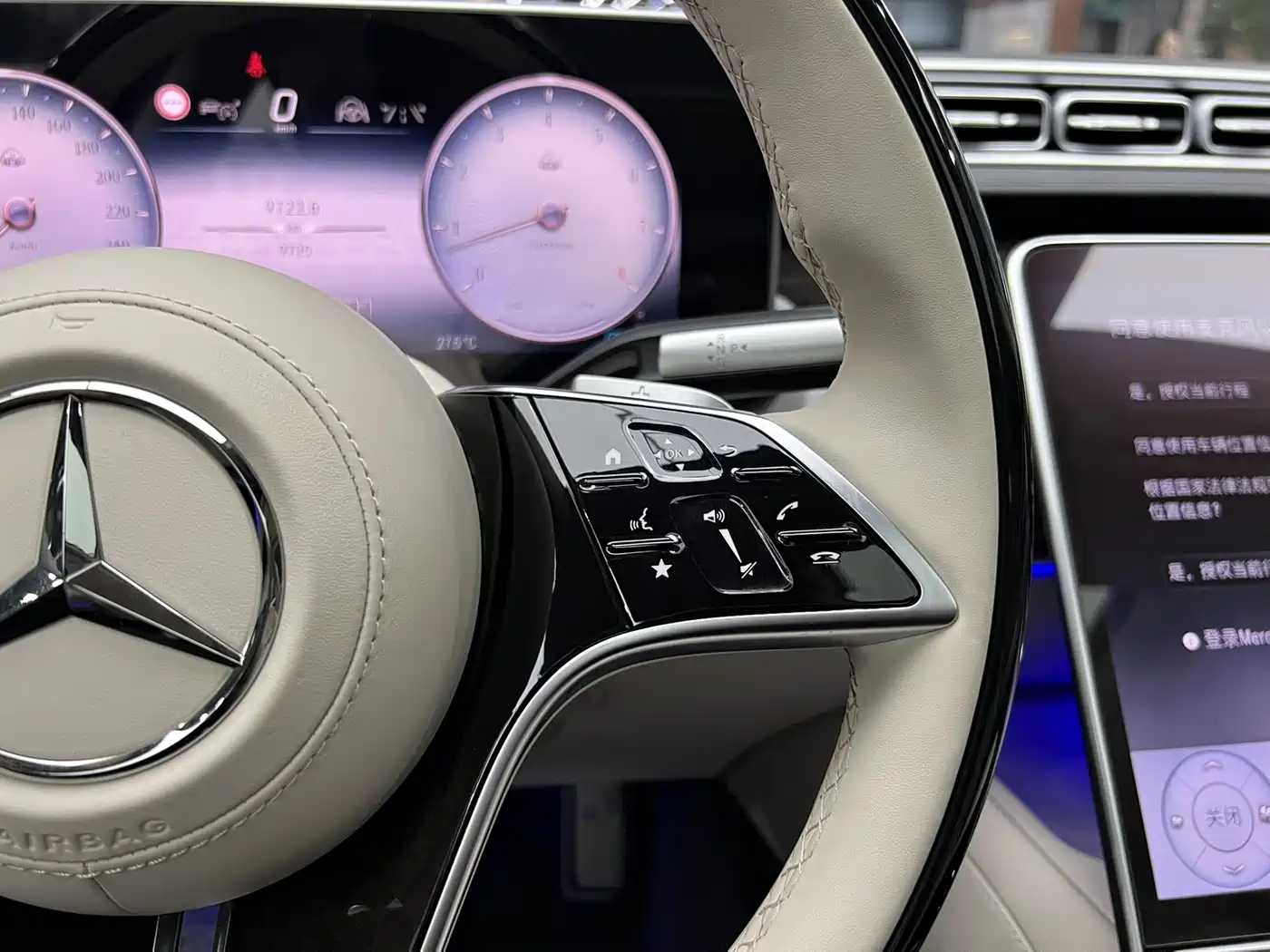 Фото 16 - Mercedes-Benz Maybach S-Class