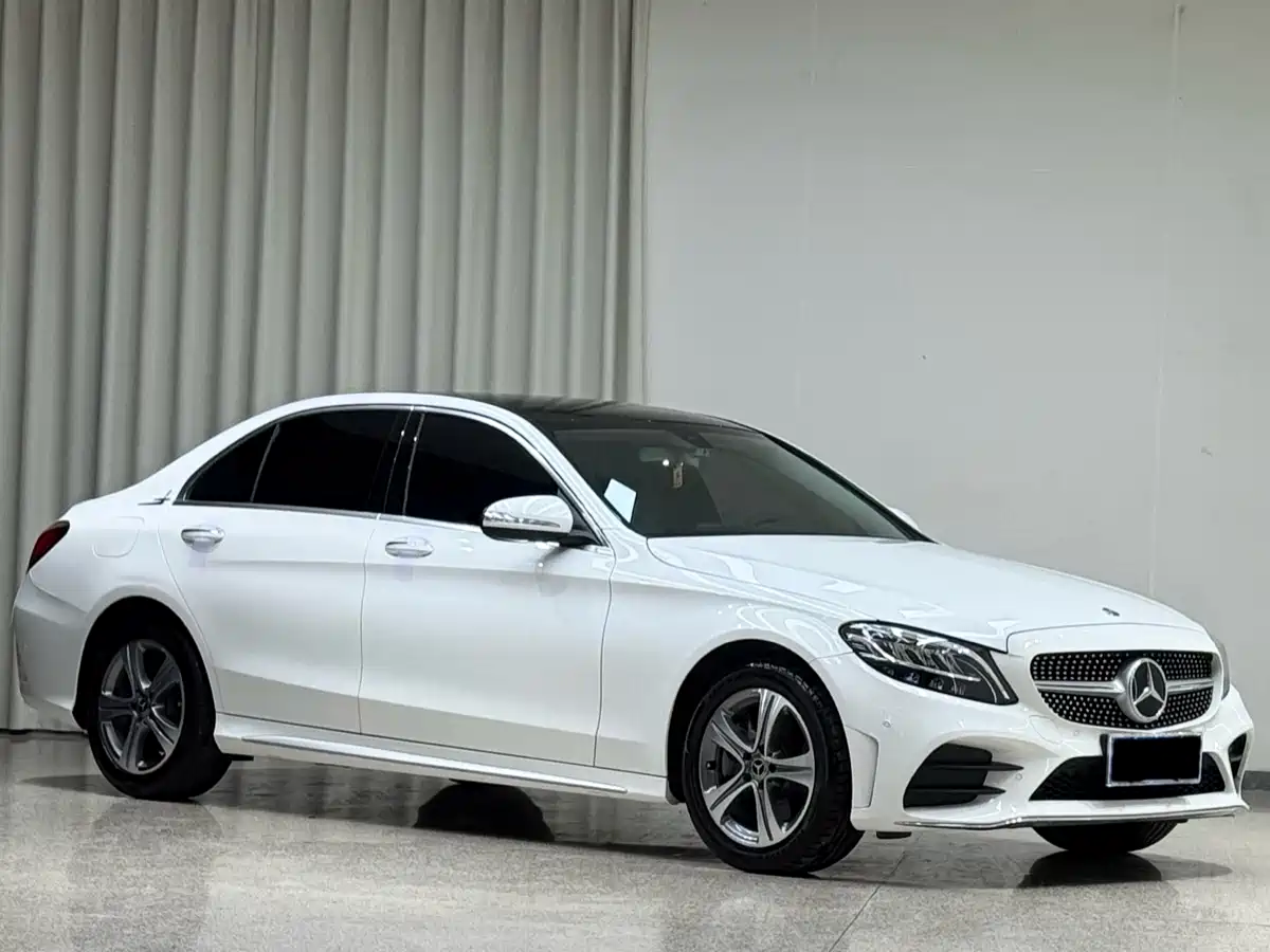 Mercedes-Benz C-Class 2019 Facelift C 260 L Sport фото 3