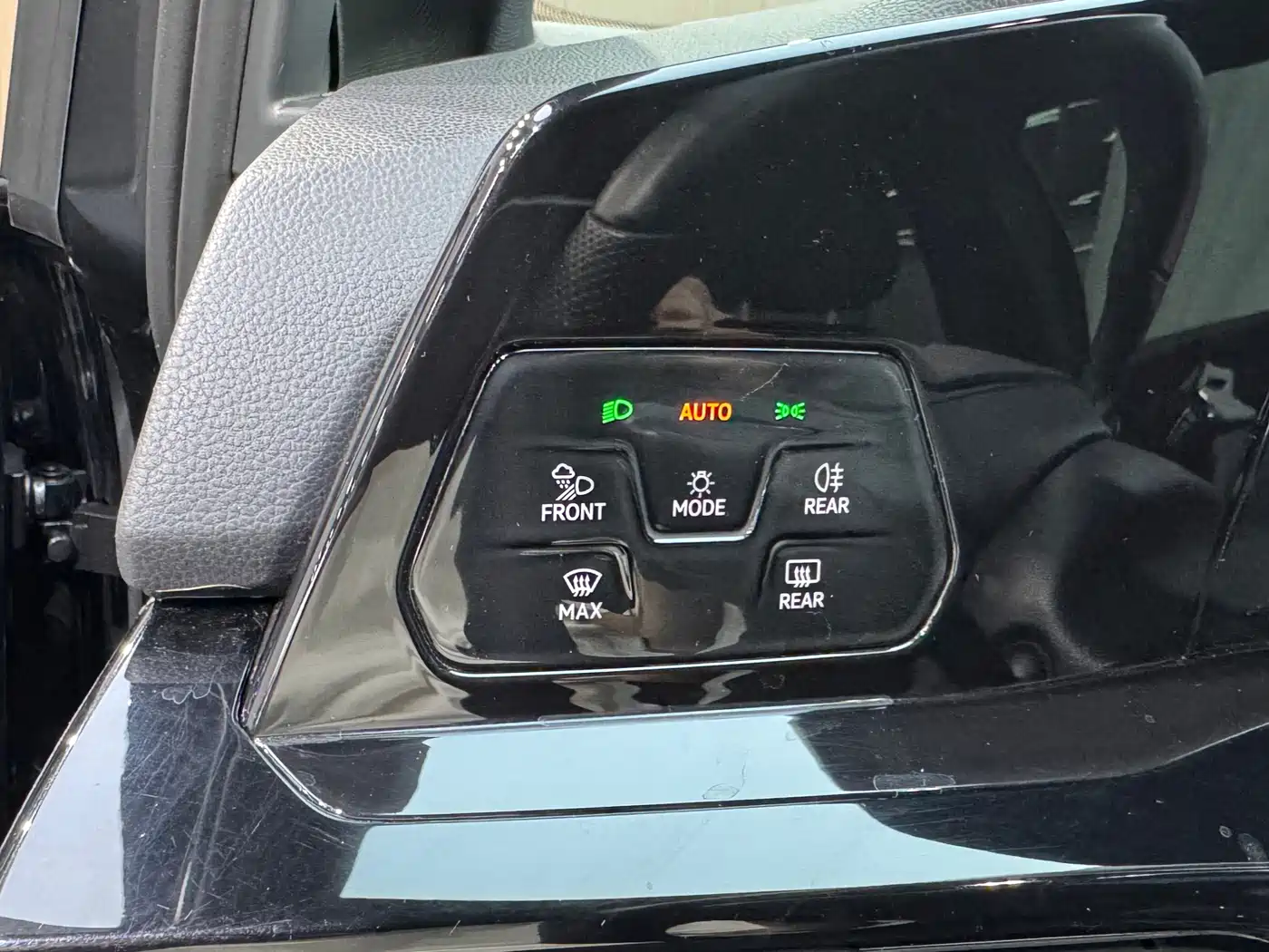 Volkswagen Golf 2021 280TSI DSG R-Line фото 19