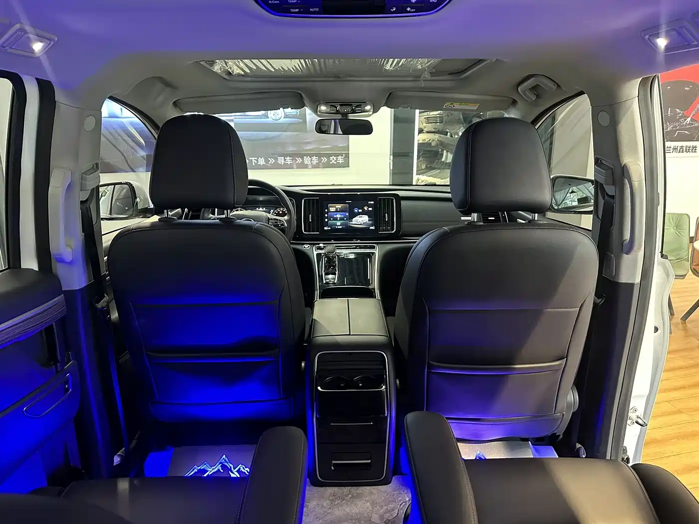 GAC Trumpchi Trumpchi M8 2024 Leadershow Series 390T Luxury Edition фото 13