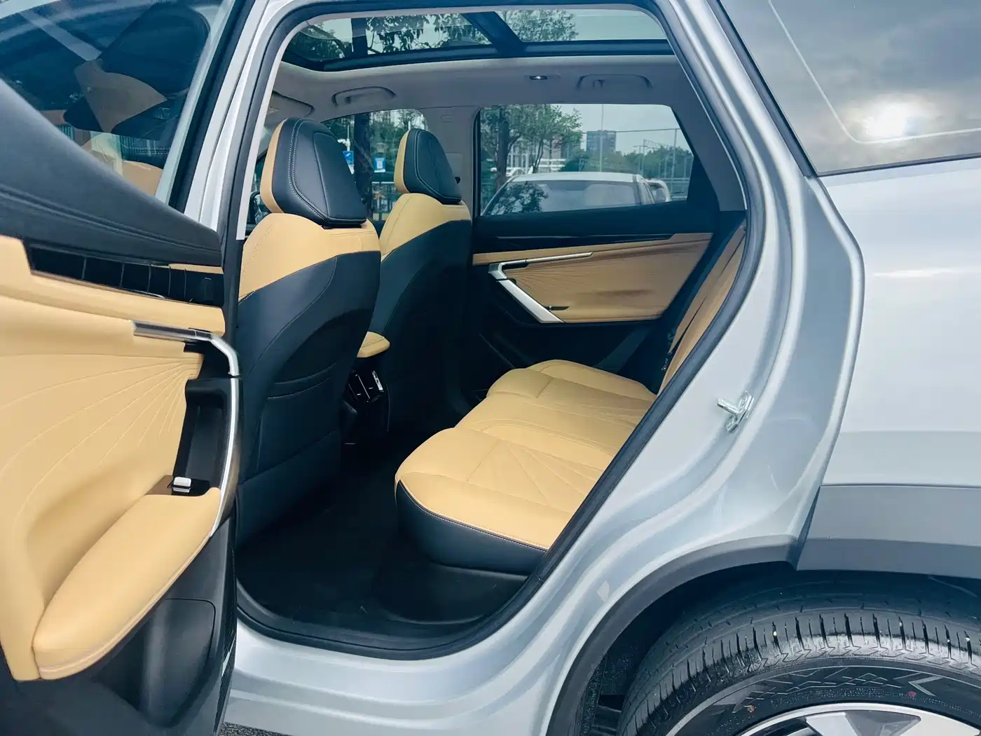 Geely Boyue L 2023 2023 1.5TD DCT Premium