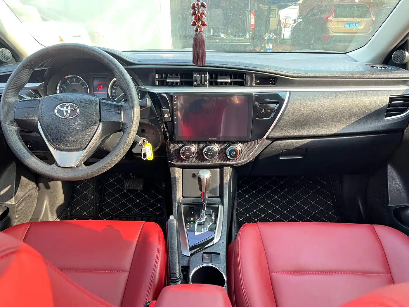 Toyota Corolla 2014 1.6L CVT GLX-i Navigation Edition фото 17