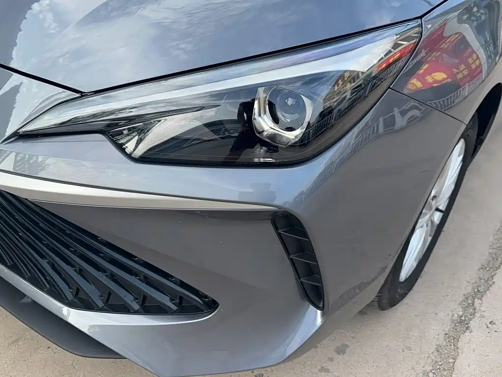 Фото 3 - Roewe i5