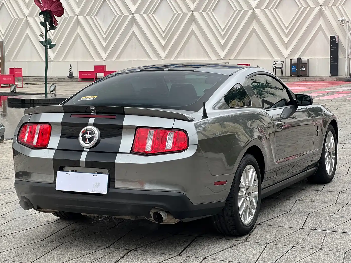 Ford Mustang 2013 Model 3.7L Automatic Standard фото 6