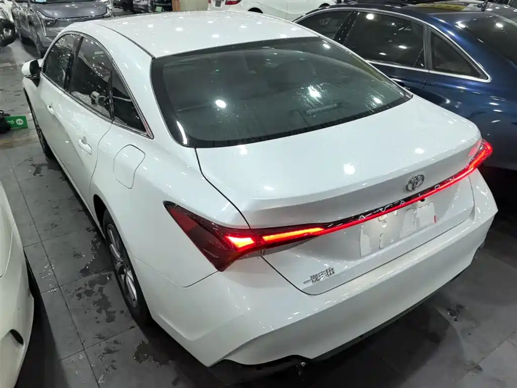TOYOTA ASIAN DRAGON