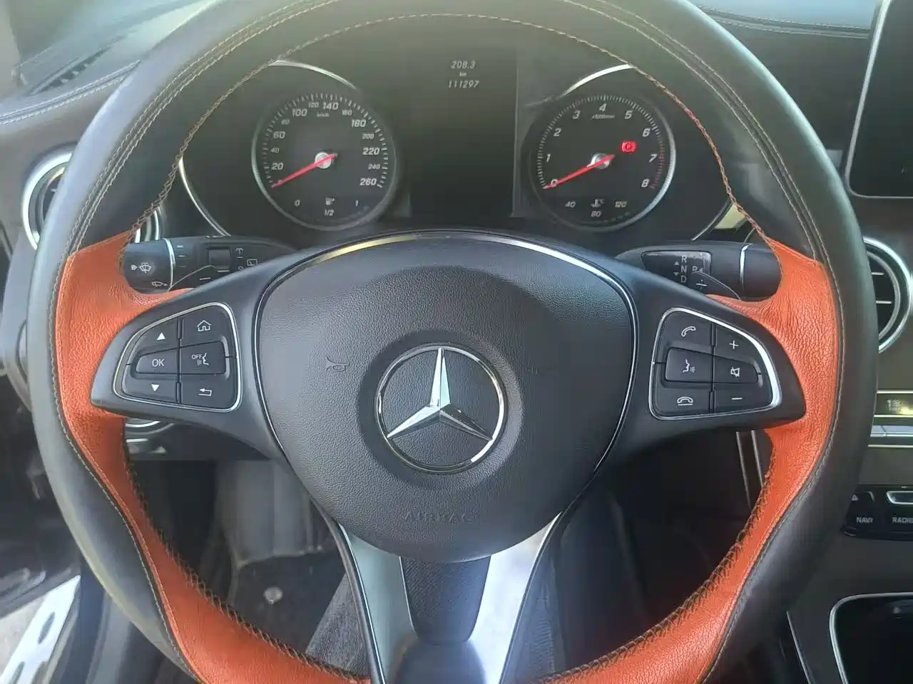 Mercedes-Benz GLC 2017 GLC 300 4MATIC Dynamic фото 11