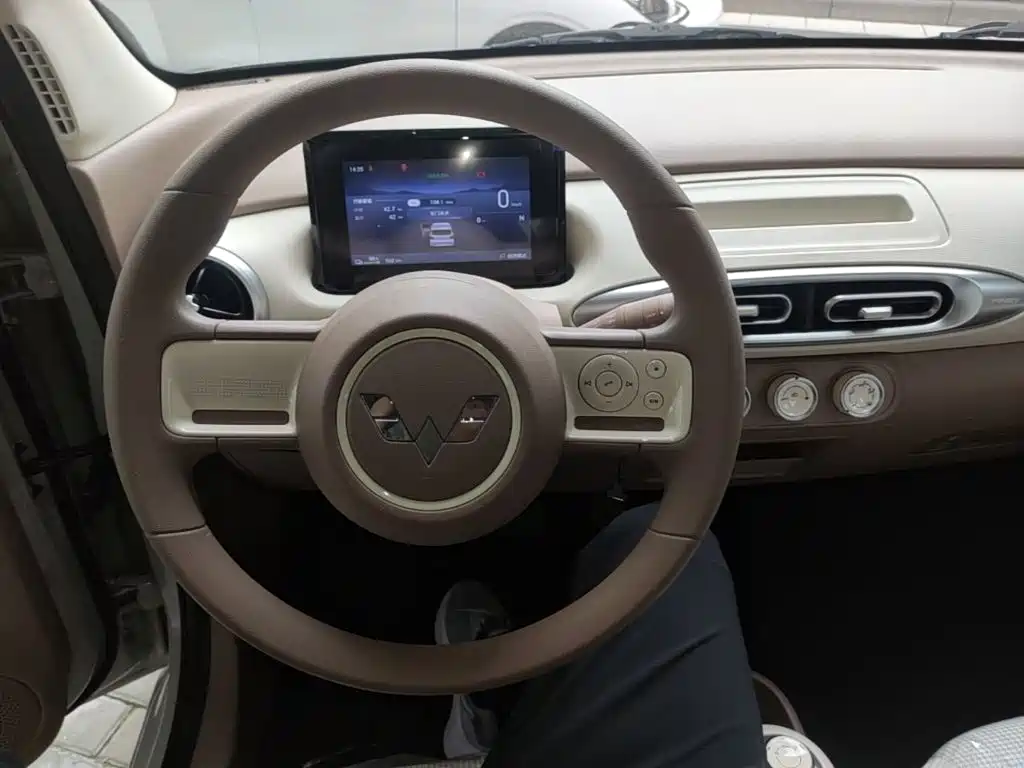 Wuling Motors Hongguang MINIEV 2026 2025 4-Door Advanced