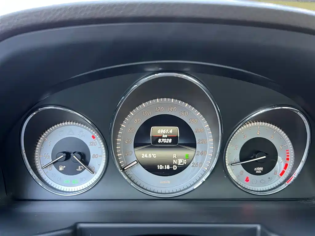 Mercedes-Benz GLK-Class 2013 Facelift GLK 300 4MATIC Fashion фото 12