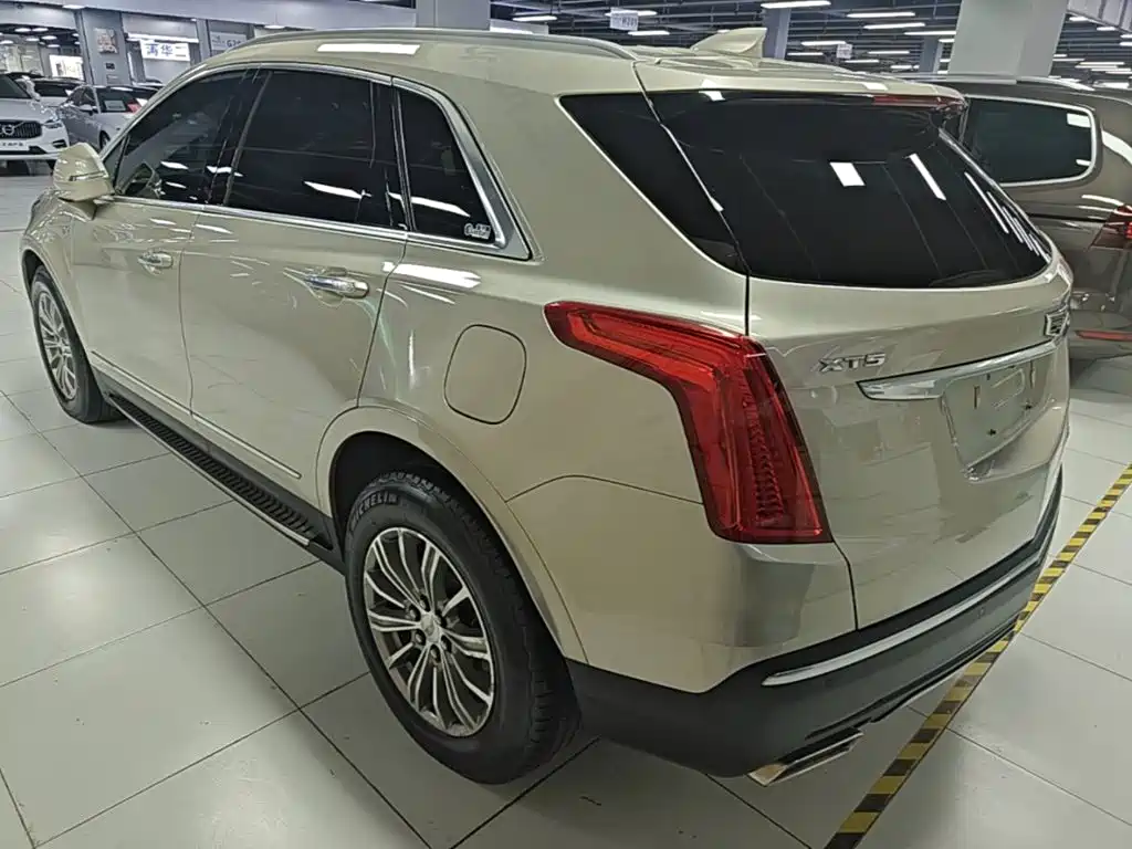 Cadillac XT5 2016 2016 25T Luxury Model